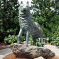 Outdoor garden life size metal animal bronze husky dog statue